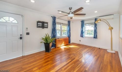 15 Woodcrest Rd, Whippany, NJ