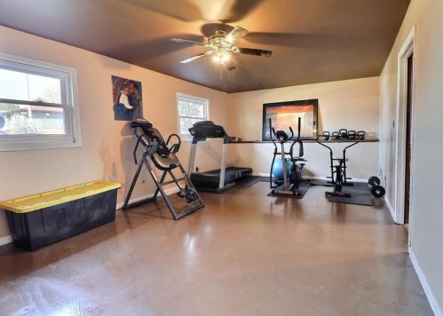 7631 Wright St, Gary IN 46404-3830 exterior