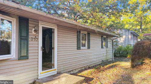 310 Carolina Trl, Browns Mills, NJ 08015-5306