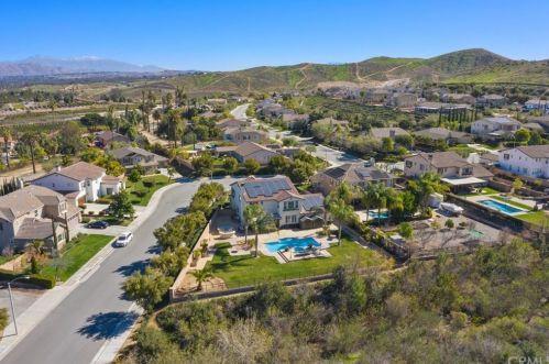 16093 Sierra Heights Dr, Riverside CA  92503-8449 exterior