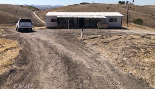 3696 Yosemite Pl, Lake Nacimiento, CA 93446-7485