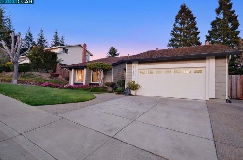 6047 Castlebrook Dr, Hayward, CA 94552-1645