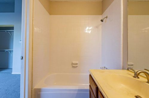 2414 Forestbrook Dr, Garland TX  75040-4029 exterior