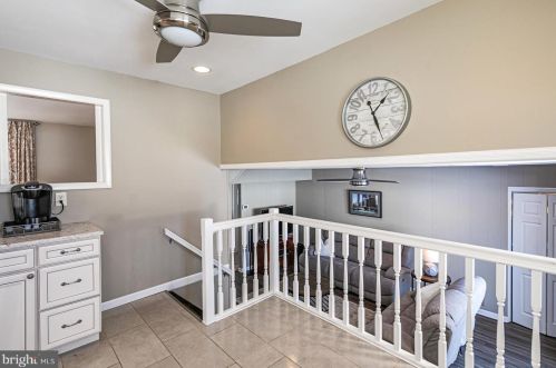 12 Hopatcong Dr, Trenton NJ  08648-4111 exterior