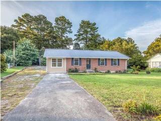 79 Chota Cir, Lafayette, GA 30728-3412