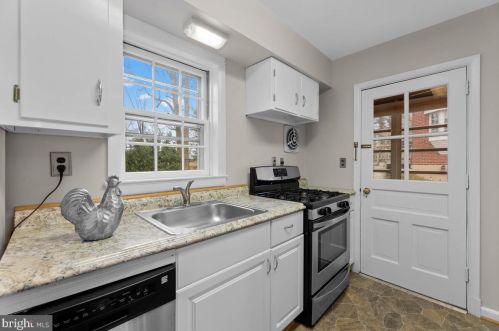 1504 Gridley Ln, Silver Spring MD 20902-3851 exterior