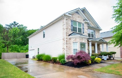 21 Matador Way, Newnan, GA 30263-1195