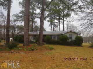 247 Pinetree Cir, Griffin, GA 30223-1532