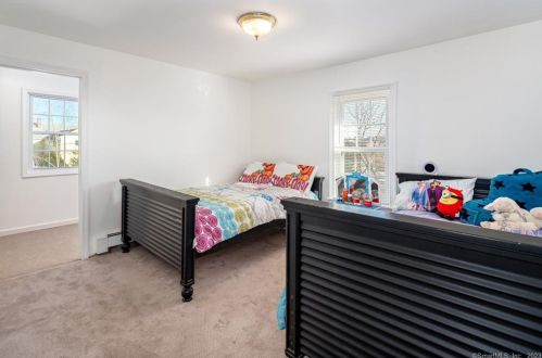 72 Osborne Ave, Norwalk CT  06855-1020 exterior