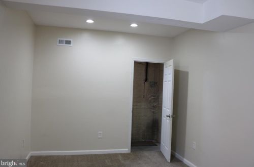 204 Walnut St, Hanover PA 17331-2534 exterior