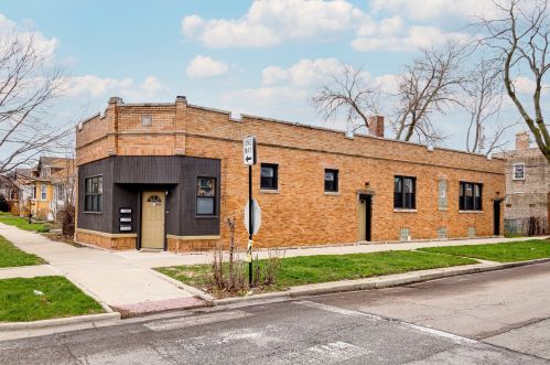 5257 Eddy St, Chicago, IL 60641-3309