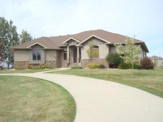 7303 Maple Ln, Wild Rice, ND 58047-4717