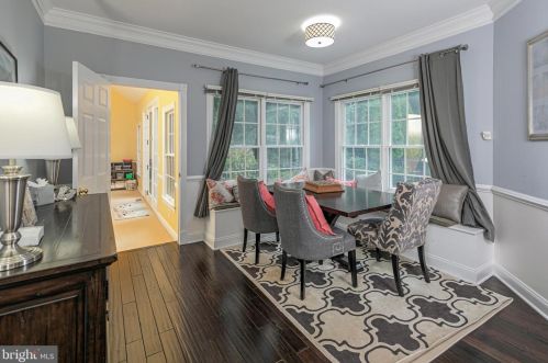 54 Ettl Cir, Princeton NJ  08540-2327 exterior