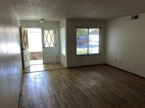 1529 Carnation Ct, Modesto, CA 95355-3700