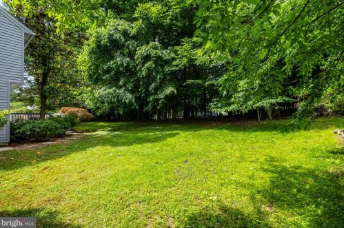 2612 Belle Crest Ln, Silver Spring MD 20906-3173 exterior