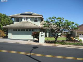 33 Kamalei Cir, Kahului, HI 96732-3200