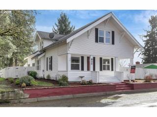 830 Locust St, Barlow, OR 97013-2927