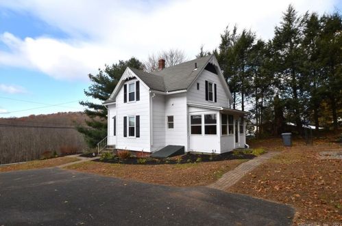94 Shenipsit St, Ellington, CT 06029-4318