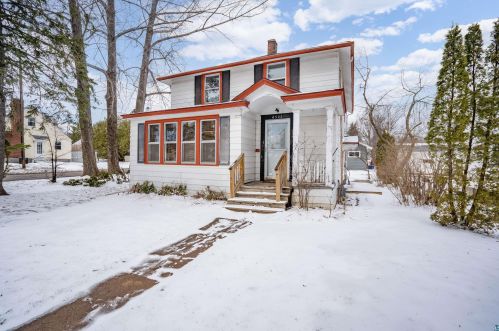 4501 Pitt St, Duluth, MN 55804-1556