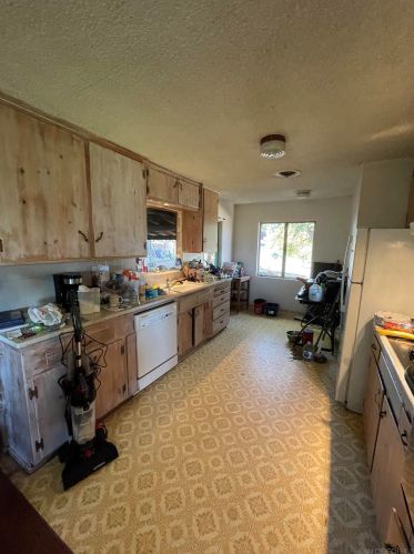 8626 Almond Rd, Lakeside, CA 92040-5314