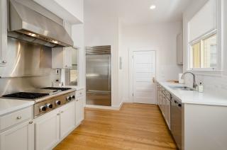 1321 Page St, San Francisco CA  94117-3027 exterior