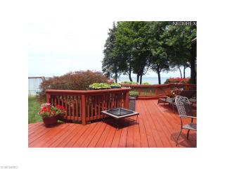 1 192nd St, Cleveland OH  44119-1023 exterior