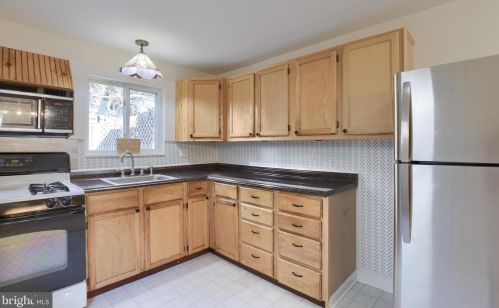 235 Walnut St, Lancaster PA  17602-2342 exterior