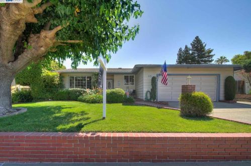 5622 San Antonio St, Pleasanton, CA 94566-7640