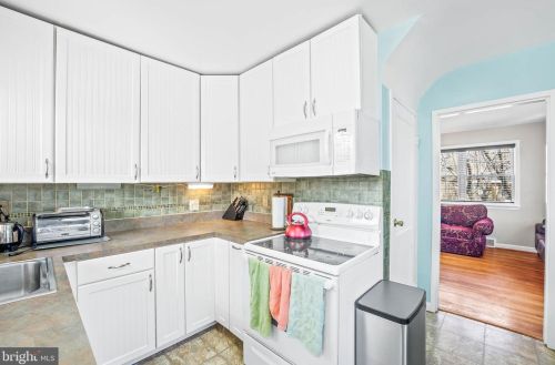 2416 Eccleston St, Silver Spring MD 20902-4830 exterior