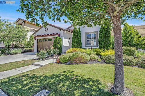 7781 Ridgeline Dr, Pleasanton, CA 94568-5581