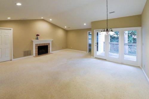 304 Garden Ct, Atlanta GA  30328-4560 exterior