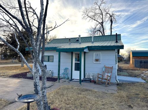 1302 Dairy Ln, Limon, CO 80828-2231