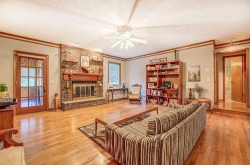 571 Goode Rd, Conyers GA  30094-3224 exterior