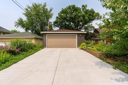 703 Delaware Ave, Saint Paul MN  55107-2533 exterior