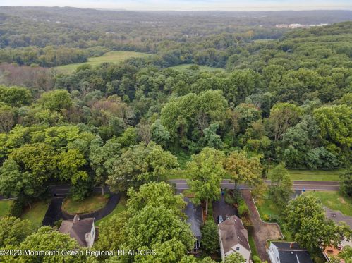 206 Red Hl Rd, Middletown NJ 07748-2408 exterior