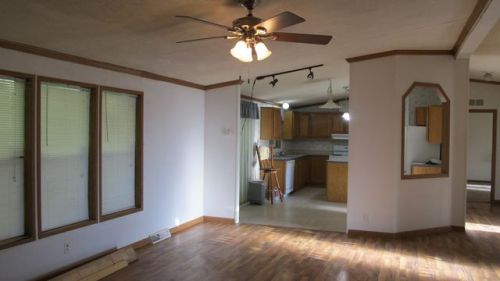 51250 104th St, Amboy, MN 56010-4405