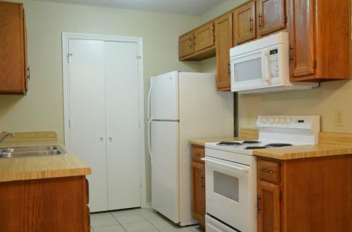 2301 Scott Mill Cir, Carrollton TX  75006-1714 exterior