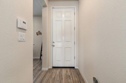 5712 Freestone Dr, Arboga CA  95901-8701 exterior