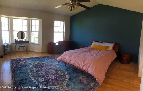 12 Austin St, Tinton Falls NJ 07712-7759 exterior