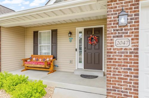 2047 Iron Mountain Dr, Festus, MO 63028-3110