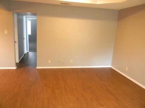 1071 Westcliff St, North Richland Hills TX  76179-4633 exterior