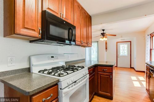 1655 Fernwood St, Saint Paul MN  55108-2220 exterior