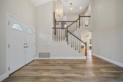 21066 Barclay Ln, El Toro, CA 92630-5871