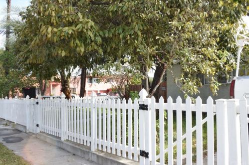 7056 San Mateo St, Paramount, CA 90723-3224
