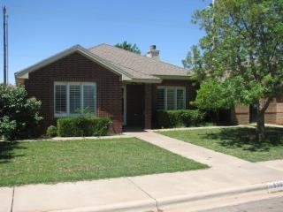 8308 Elgin Ave, Lubbock, TX 79423-3154