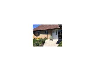 9 Hillview Ln, Milton, WV 25541-9376