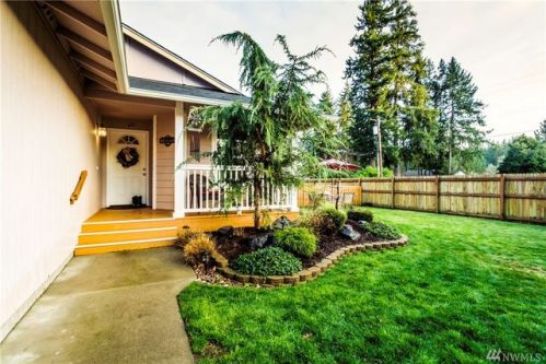 25413 36th Ave, Elk Plain, WA 98387-9318