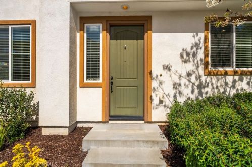 28060 Calle Lumina, Temecula, CA 92592-7005