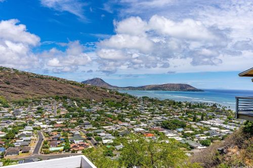 5287 Poola St, Honolulu HI  96821-1556 exterior