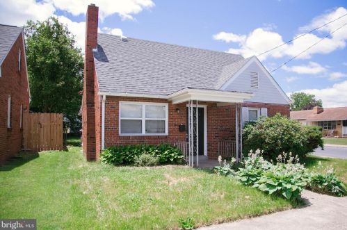 101 Oak St, Harrisburg, PA 17109-3713